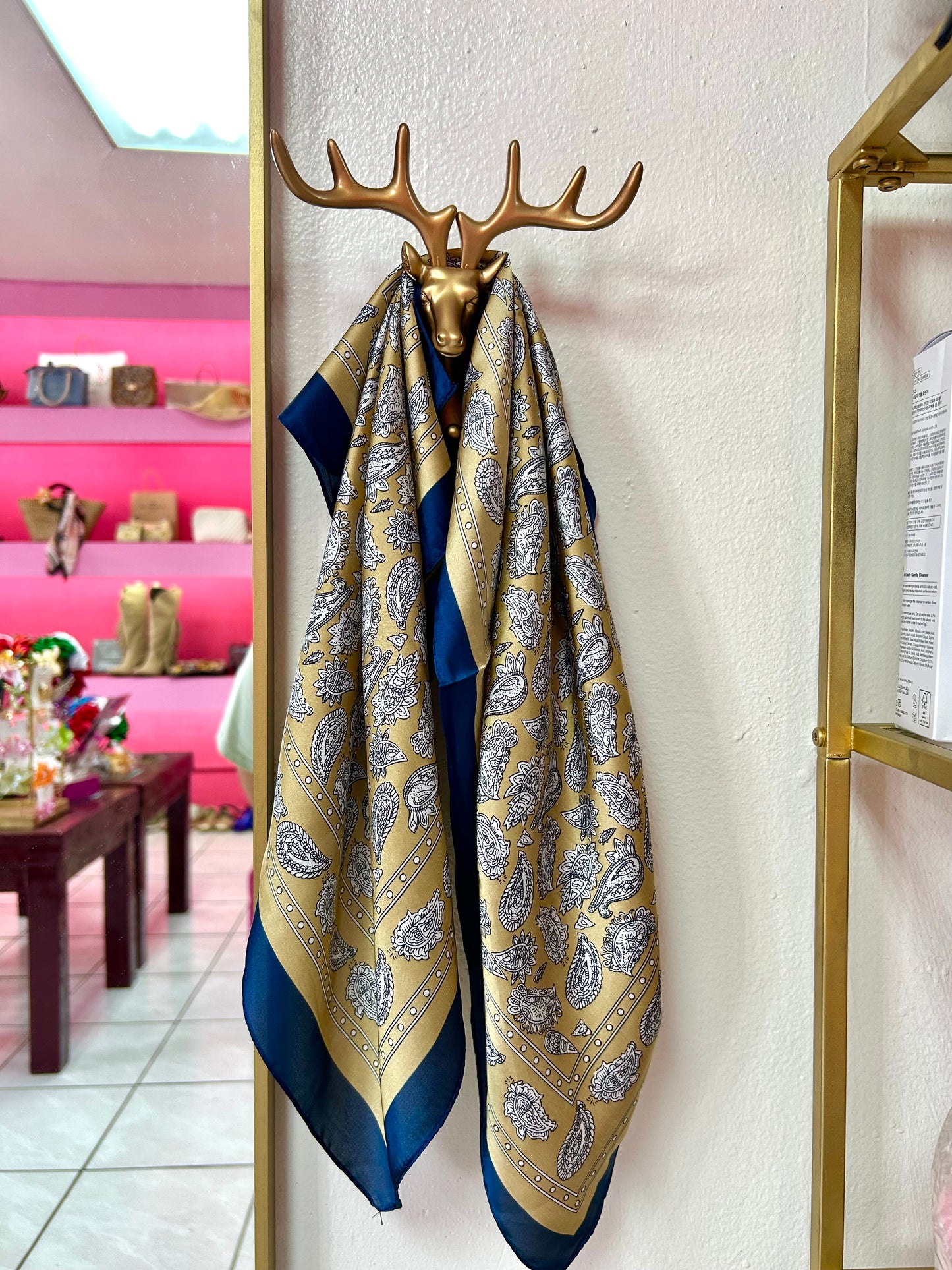 Mascada estampado vintage
